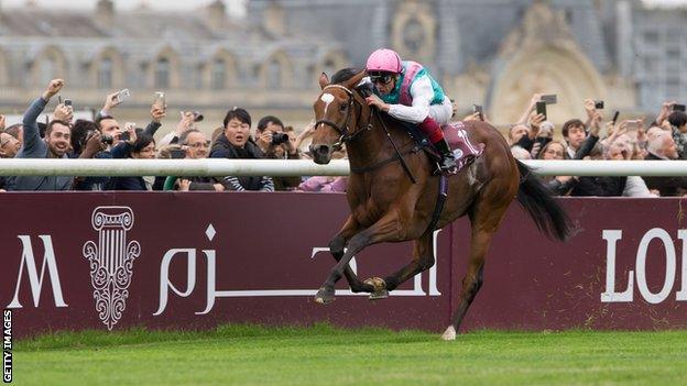 Enable wins the 2017 Arc