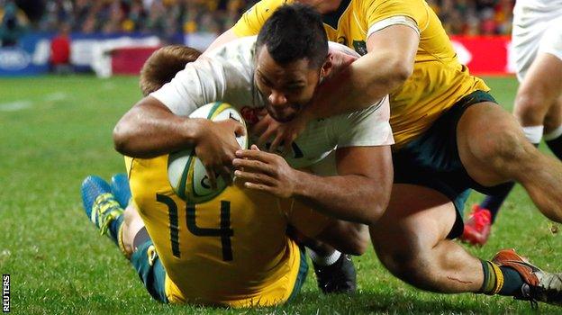 Billy Vunipola scores for England