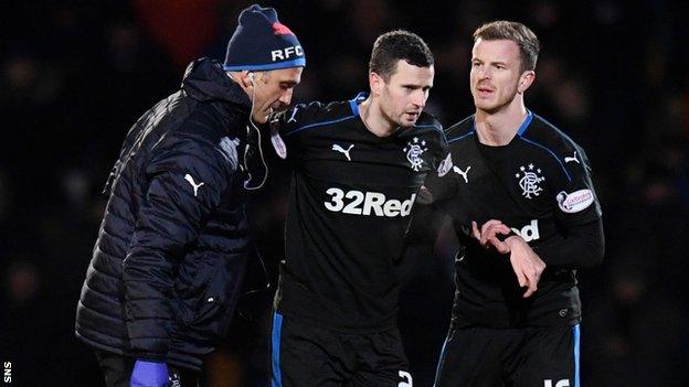 Rangers winger Jamie Murphy injured at St Johnstone