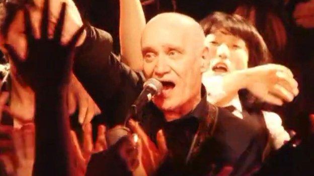 Wilko Johnson in stage in Japan