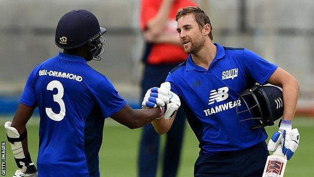 Dawid Malan (right) and Daniel Bell-Drummond