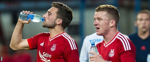 Aberdeen players Graeme Shinnie and Jonny Hayes