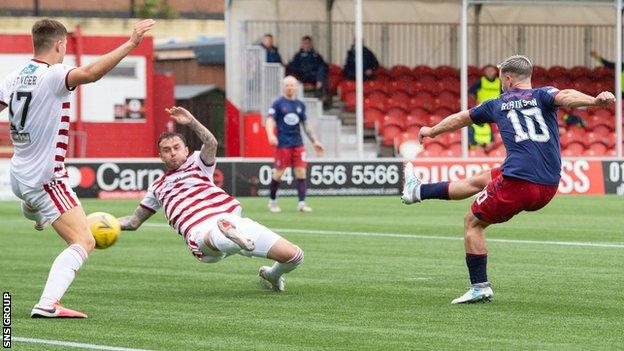 Scott Robinson scores for Kilmarnock