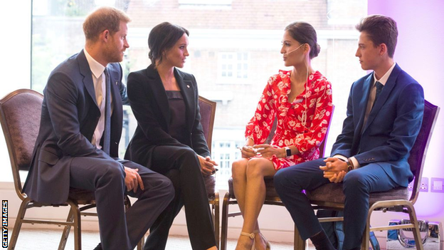 The Duke and Duchess of Sussex with Evie Toombes at the 2018 WellChild Awards