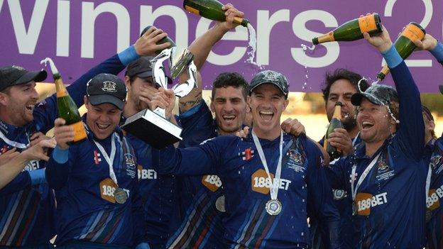 Gloucestershire celebrate victory