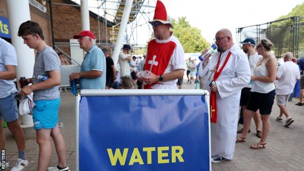 Queues for water fountains at the Riverside in Durham