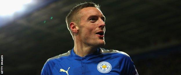 Jamie Vardy celebrates his goal against Tottenham