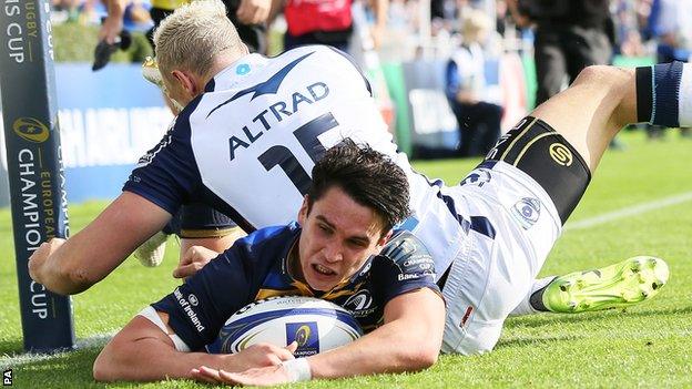 Joey Carbery scores Leinster's first try against Montpellier