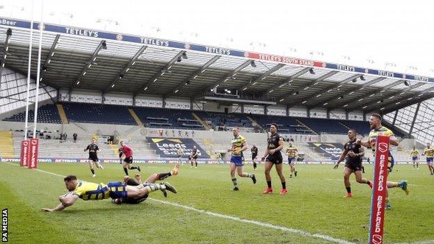 Toby King's try for Warrington at Emerald Headingley emulated elder brother George's for Hull KR the previous evening