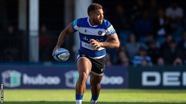 Ollie Lawrence with the ball for Bath