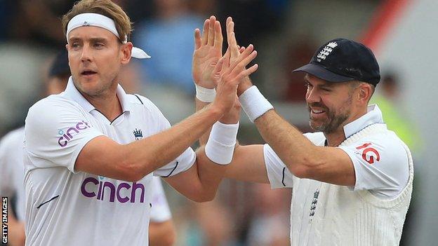 Stuart Broad & James Anderson