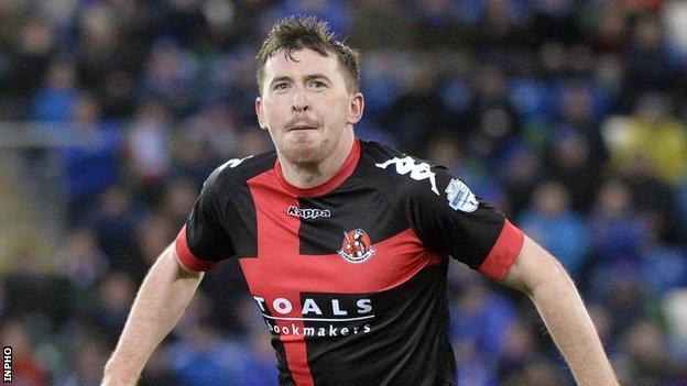 Billy Joe Burns equalised with a stunning long-range effort for Crusaders