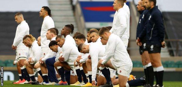 England players observe rugby against racism