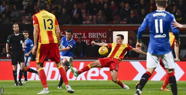 Graham Dorrans smashes in the equaliser for Rangers with 13 minutes to go