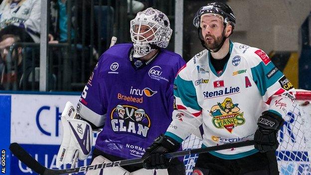 Colin Shields (right) in action for Belfast in Glasgow