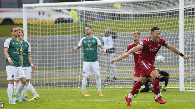 Christian Ramirez scored twice as Aberdeen earned an impressive win
