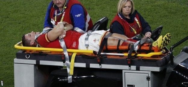 Wales centre Scott Williams suffered a leg injury against England