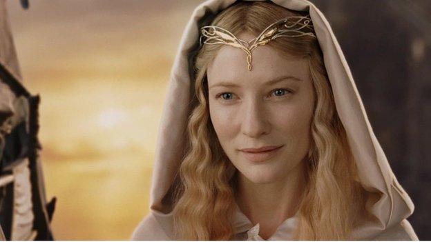 Fyddai Siân yn troi mewn cylchoedd pe bai hi'n cael bod yn Galadriel, un o gymeriadau JRR Tolkien, am y dydd?