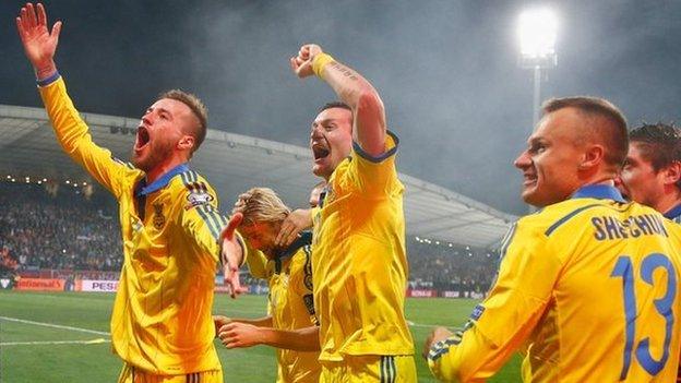 Ukraine reach Euro 2016