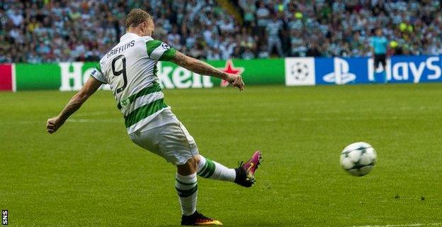 Leigh Griffiths scores