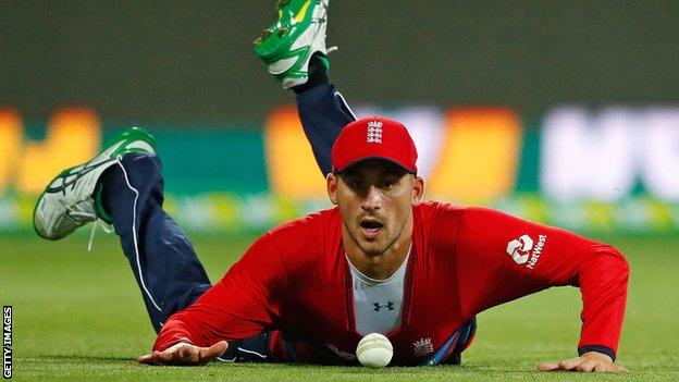 England's Alex Hales drops a catch off Australia's Glenn Maxwell