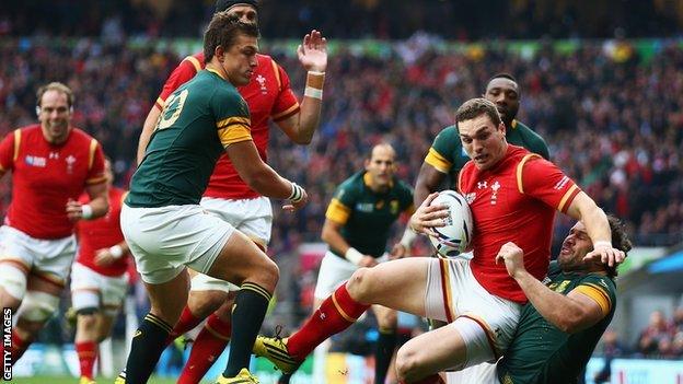 George North held up by Bismarck du Plessis