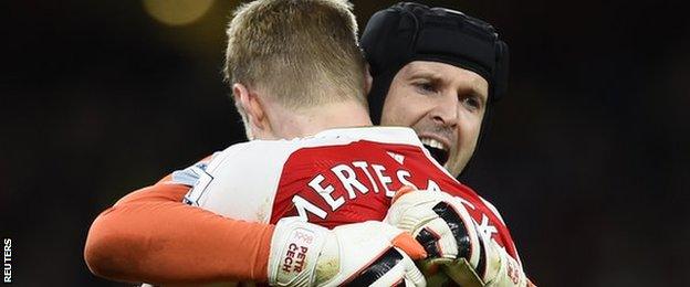 Per Mertesacker and Petr Cech