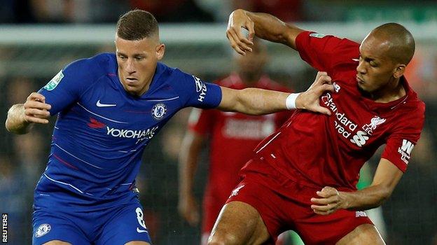 Ross Barkley holds off Fabinho