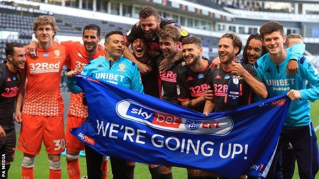 Leeds celebrate winning promotion