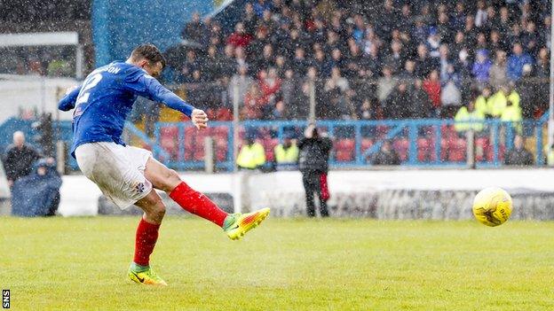 Liam Henderson scores his penalty for Cowdenbeath against East Kilbride