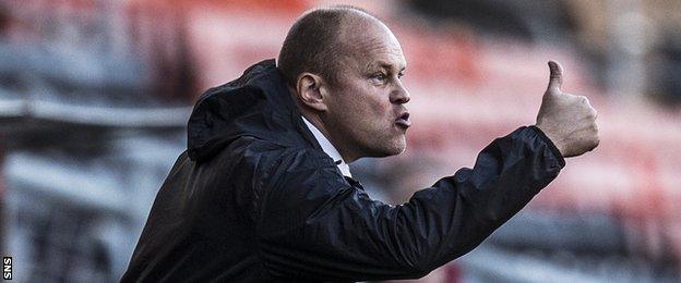 Dundee United manager Mixu Paatelainen