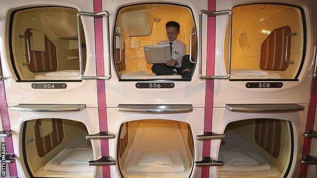 Capsule Hotel