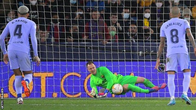 Ter Stegen saves a penalty