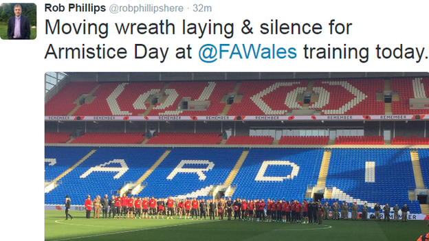 Wales lay wreath for Armistice Day