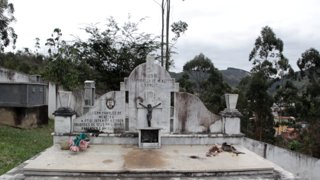 Jean Charles's grave