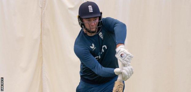 England captain Chris Edwards bats in the nets