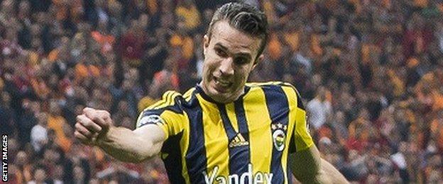 Robin Van Persie in action for Fenerbahce