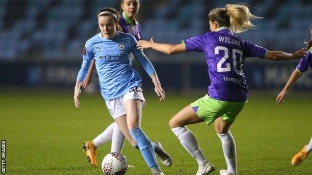 Georgia Wilson in action against Manchester City