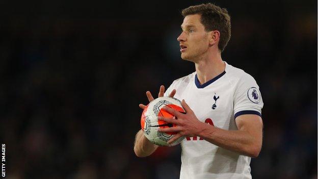 Jan Vertonghen playing for Tottenham