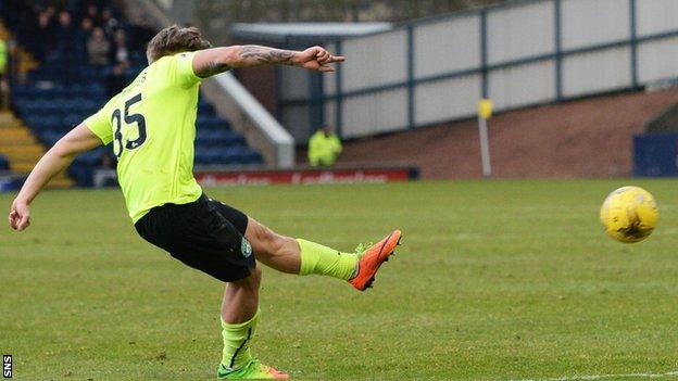 Jason Cummings scores for Hibs against Raith