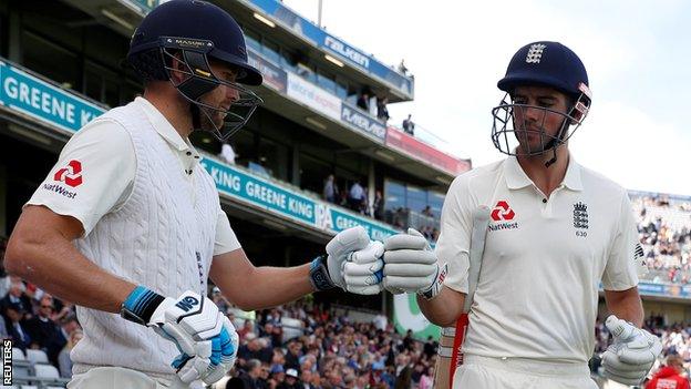 Dawid Malan and Alastair Cook