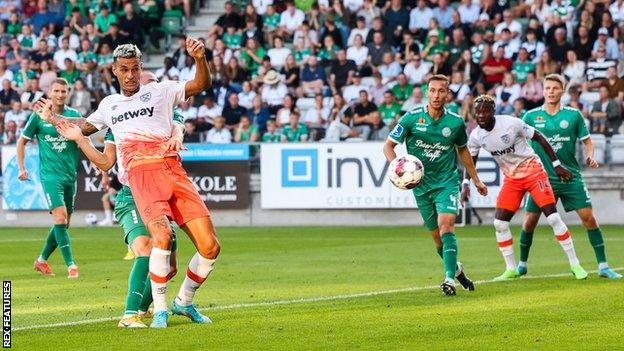 Gianluca Scamacca scores for West Ham against Viborg in the Europa Conference League