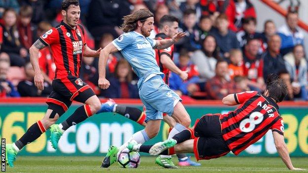 Harry Arter (right) and Joe Allen