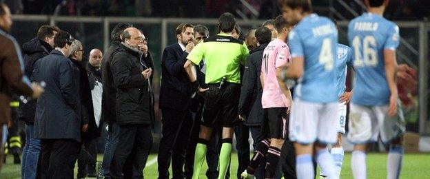 Crowd trouble at Palermo v Lazio