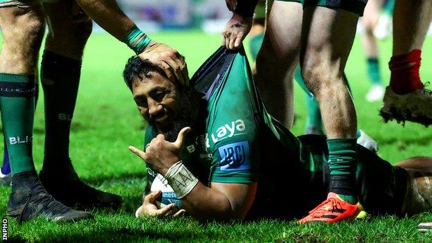 Bundee Aki scores Connacht's try against Munster