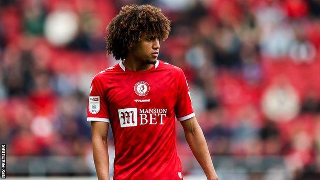 Han-Noah Massengo playing for Bristol City last season