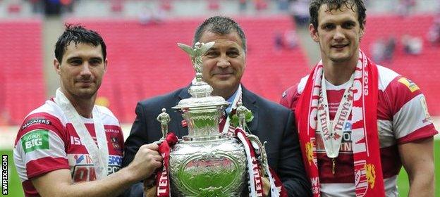 Wigan coach Shaun Wane with the Challenge Cup