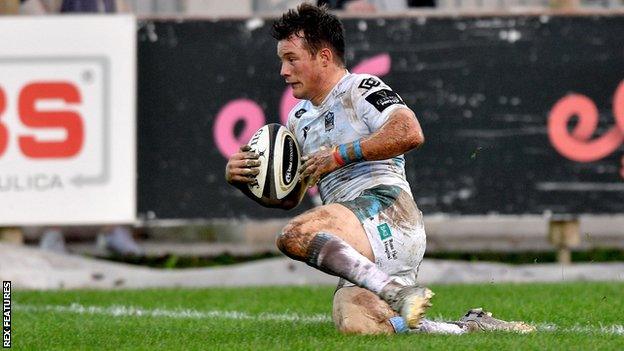 George Horne scores for Glasgow Warriors