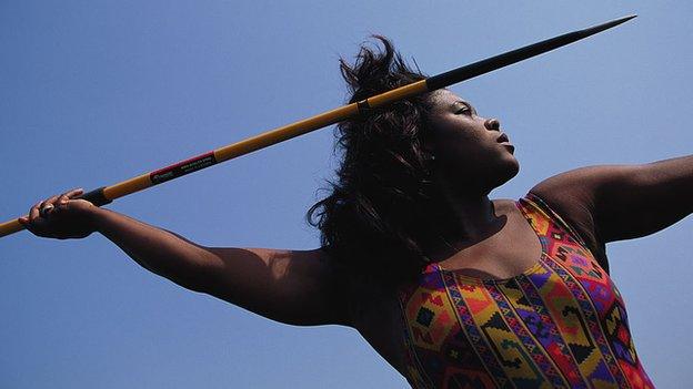 Tessa Sanderson throwing a javelin in 1992