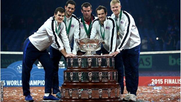 Davis Cup winners, Jamie Murray, James Ward, Leon Smith, Andy Murray and Kyle Edmund